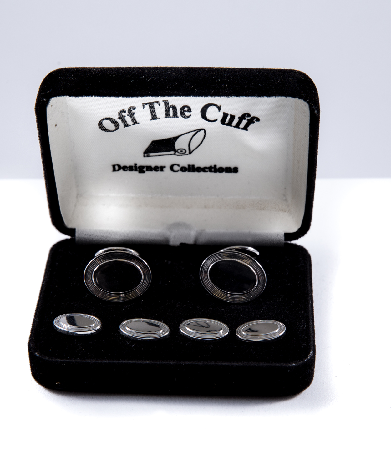 Chromed oval cufflink and stud set